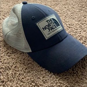 North Face baseball hat